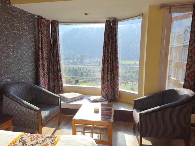 The Quiet Resort Pahalgam Bagian luar foto