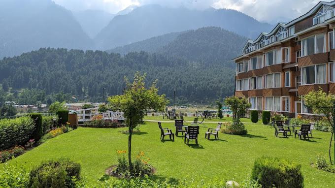 The Quiet Resort Pahalgam Bagian luar foto