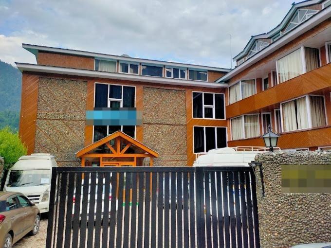 The Quiet Resort Pahalgam Bagian luar foto
