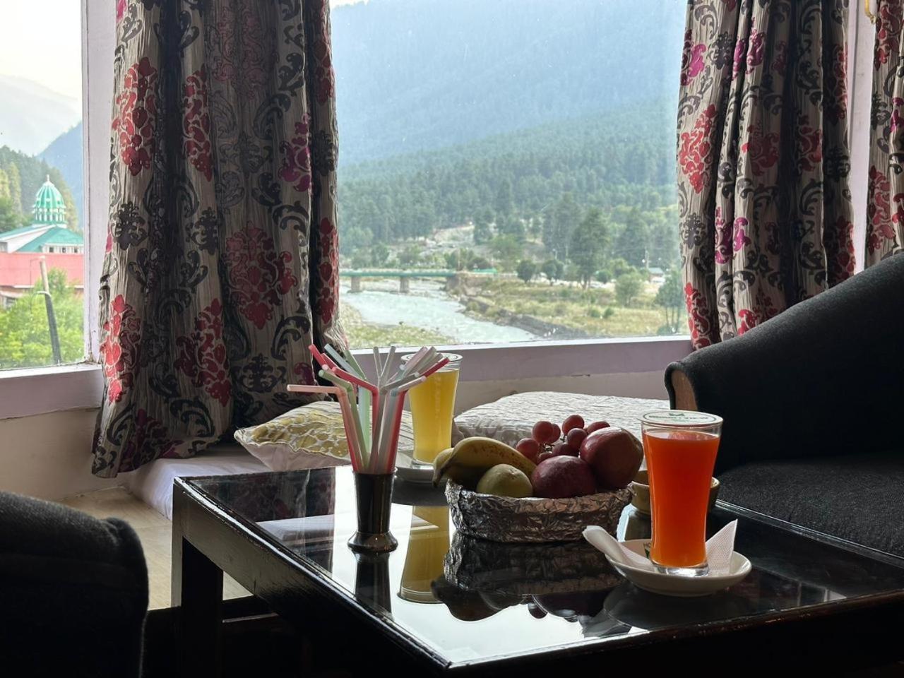 The Quiet Resort Pahalgam Bagian luar foto