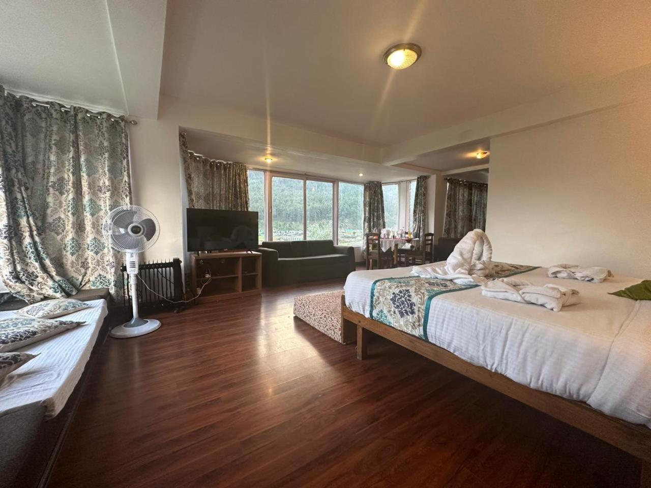 The Quiet Resort Pahalgam Bagian luar foto